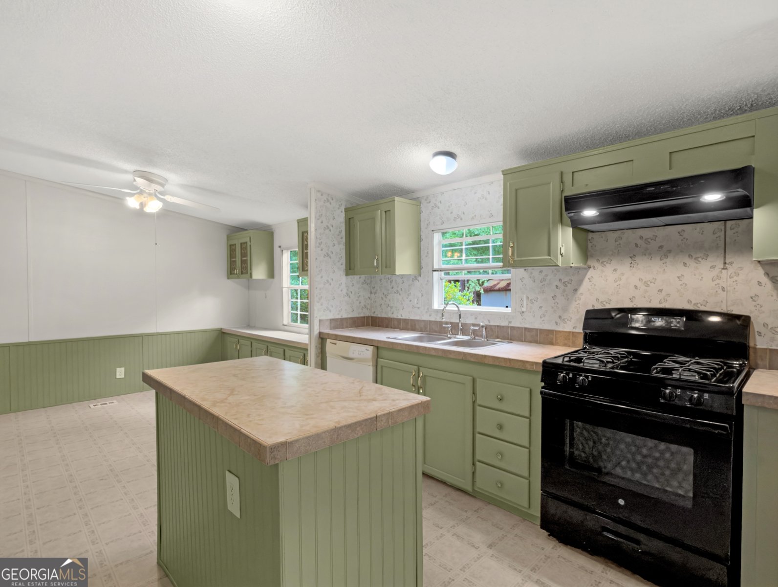 141 Gamecock Way Barnesville - Photo 12