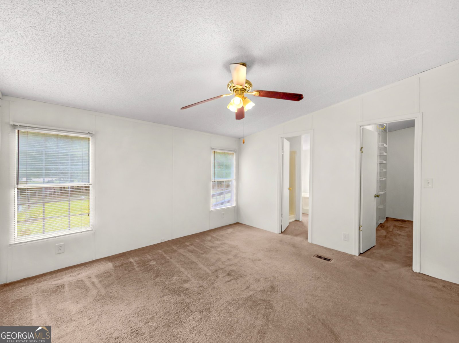 141 Gamecock Way Barnesville - Photo 29
