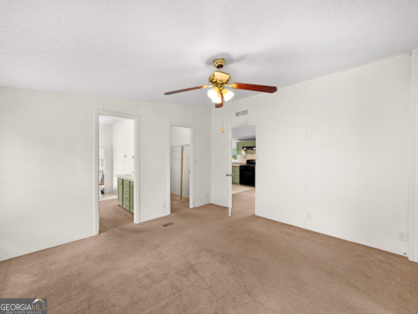 141 Gamecock Way Barnesville - Photo 30