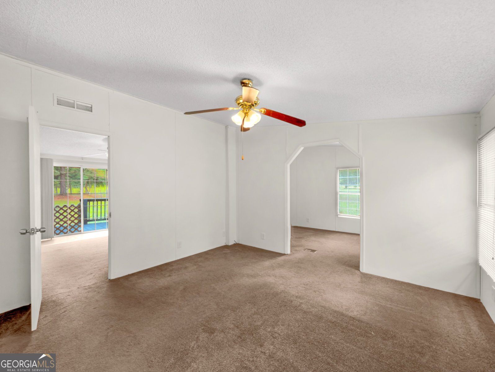 141 Gamecock Way Barnesville - Photo 8