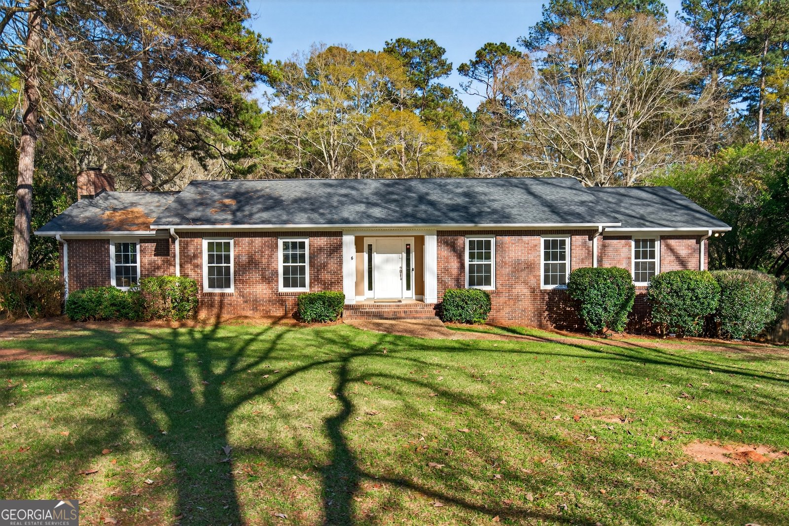 217 Baywood Circle Lagrange - main photo