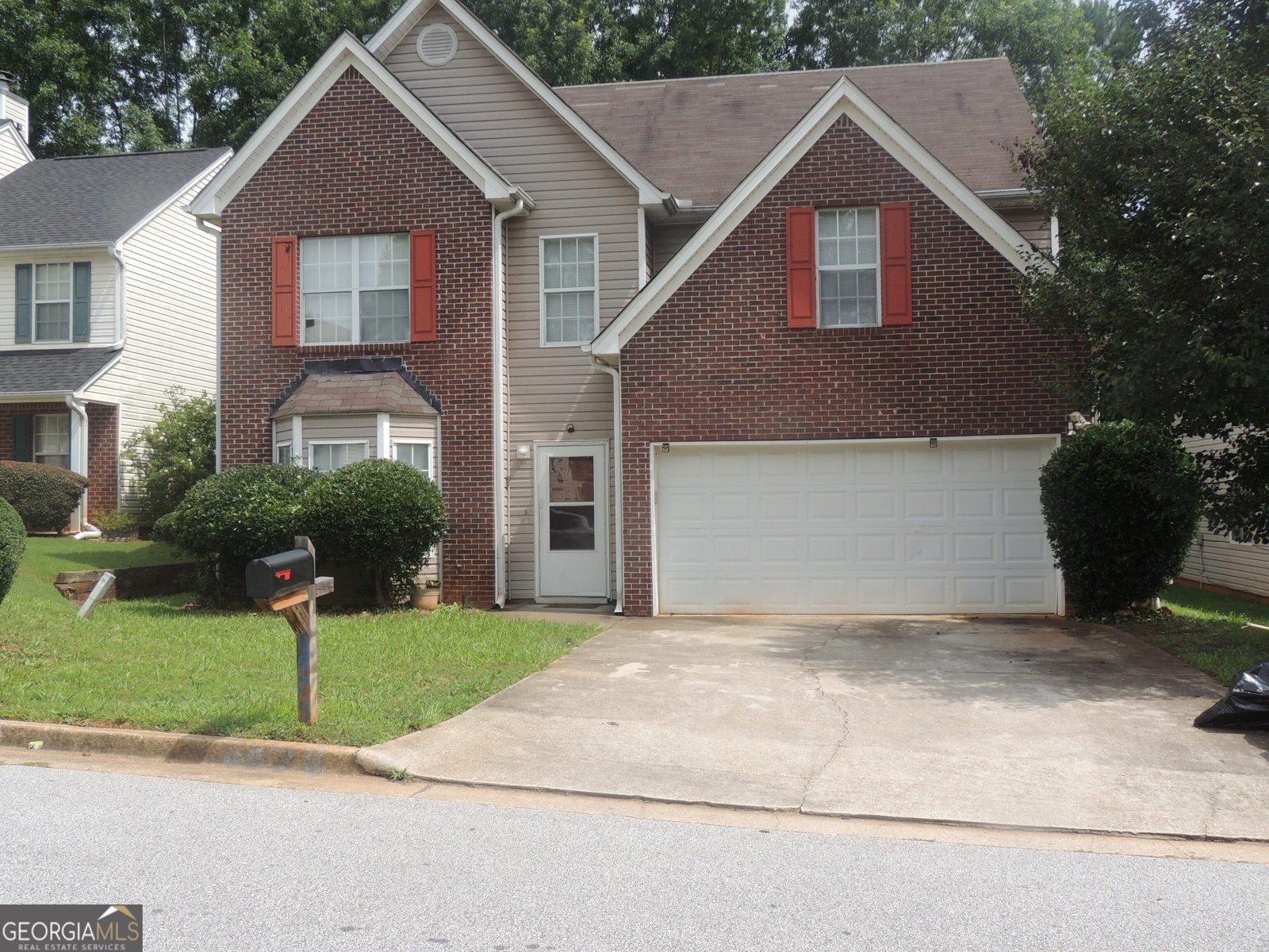 6574 Lake Mill Trace Lithonia - main photo