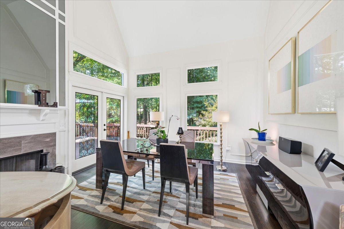 990 Lake Charles Drive Roswell - Photo 15