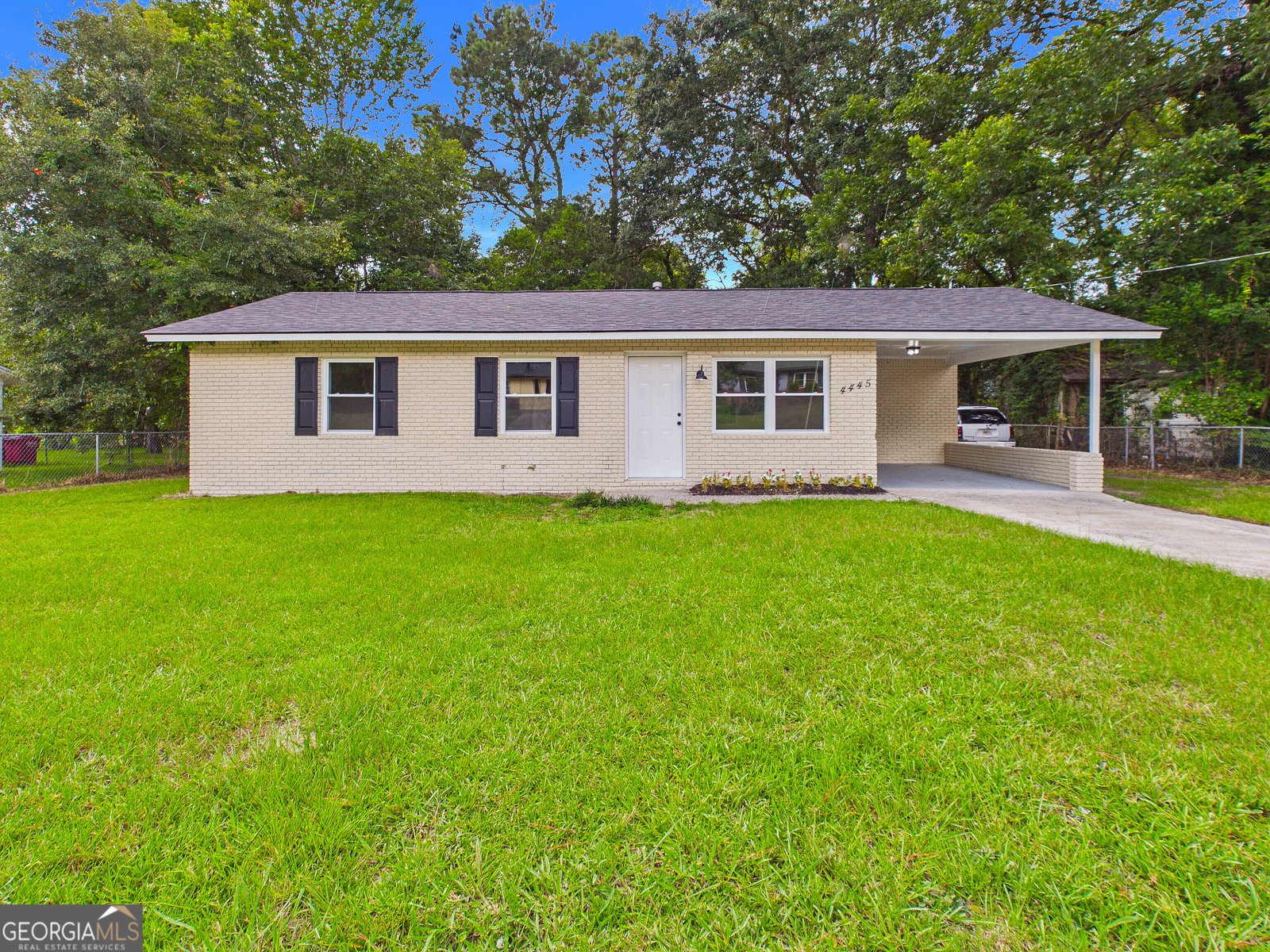 4445 Pinedale Drive Macon - main photo