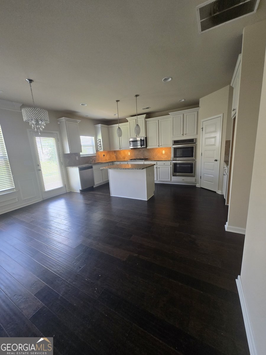 1013 Autumn Drive Loganville - Photo 10
