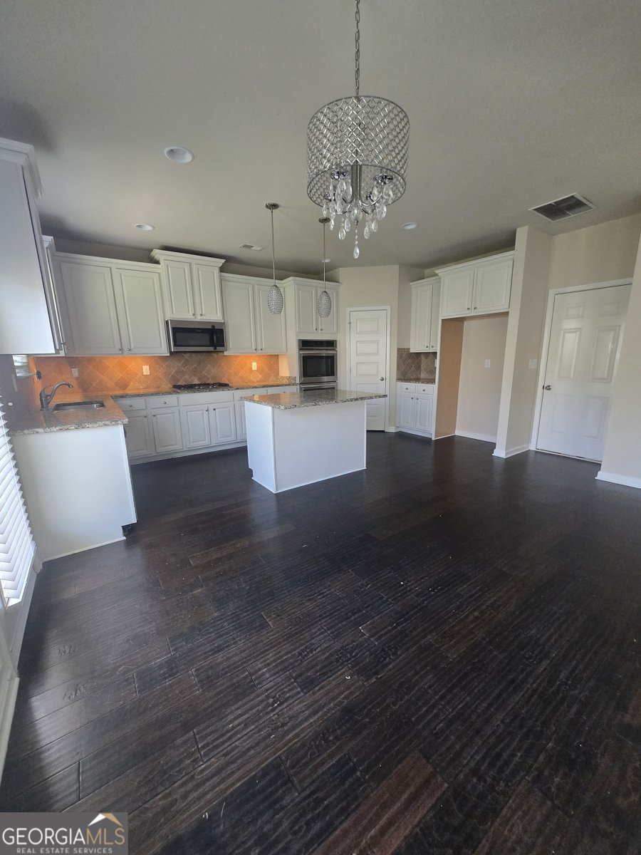 1013 Autumn Drive Loganville - Photo 11
