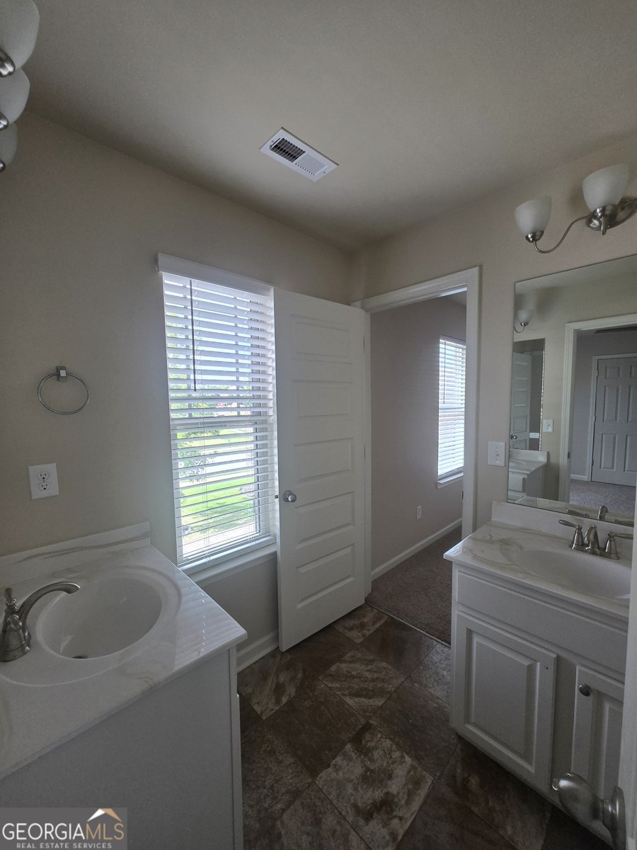 1013 Autumn Drive Loganville - Photo 16