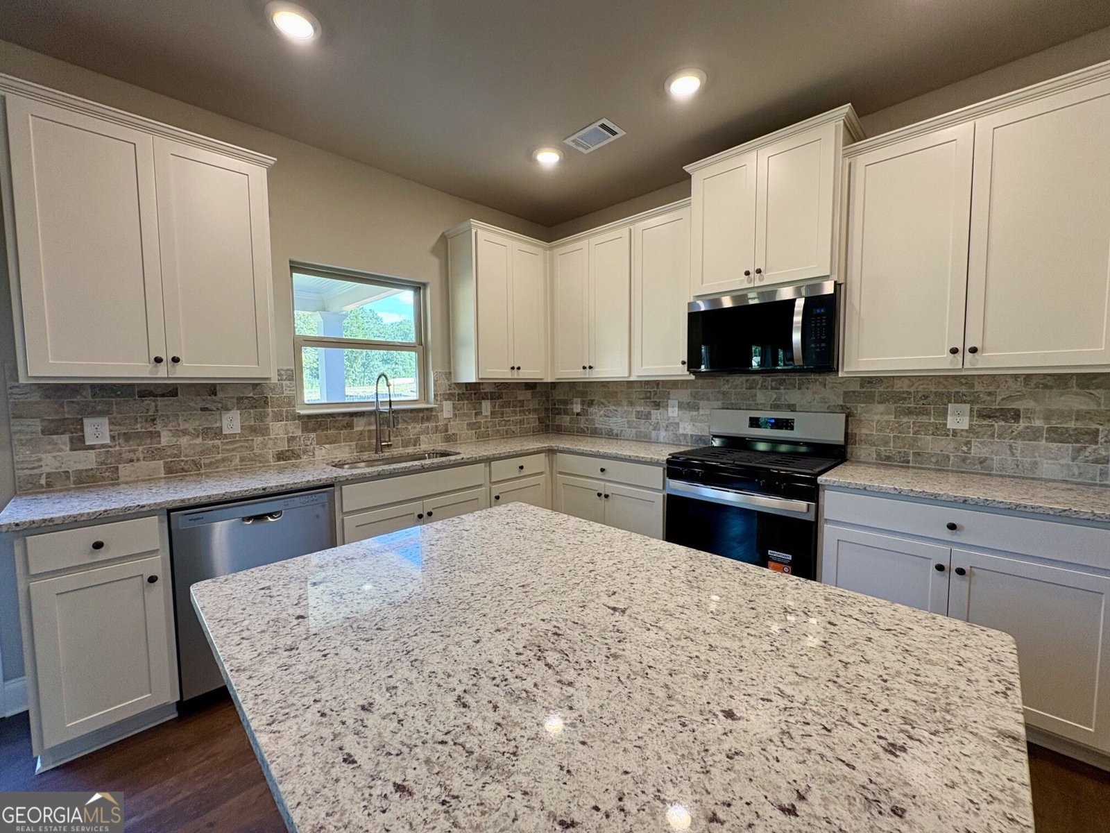 1027 Lakeview Oaks Court Grayson - Photo 10