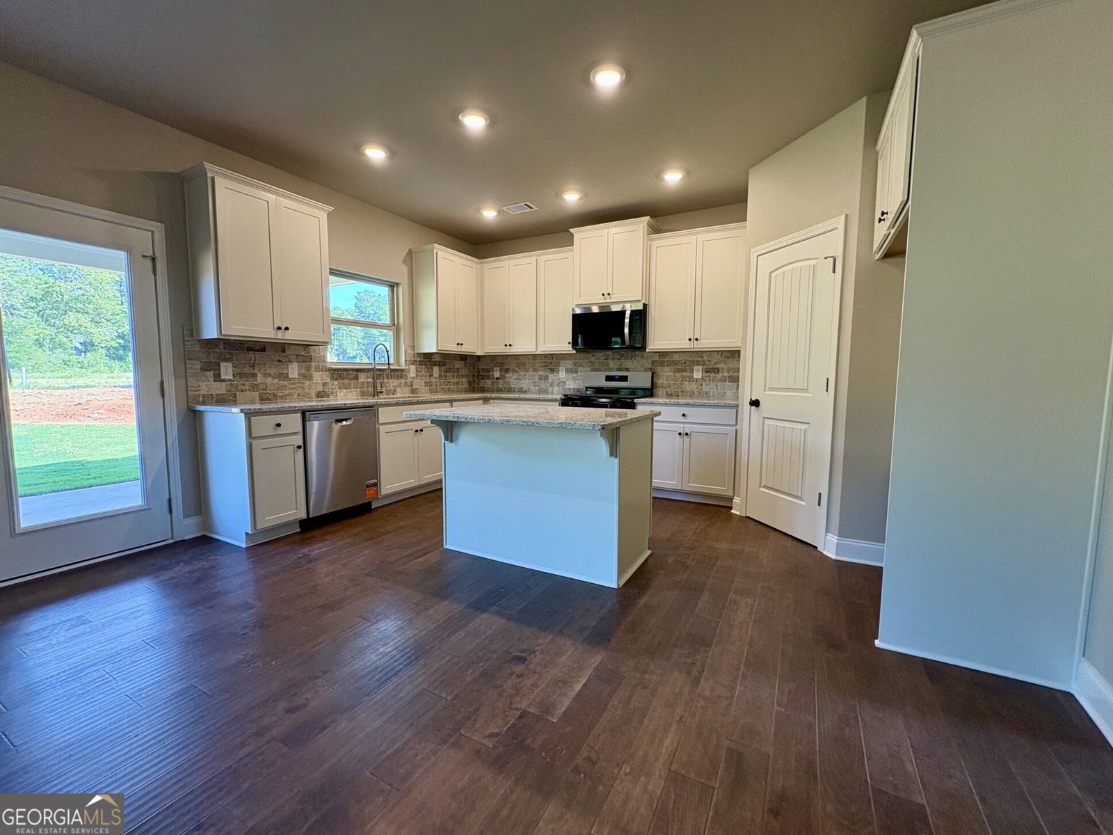 1027 Lakeview Oaks Court Grayson - Photo 8