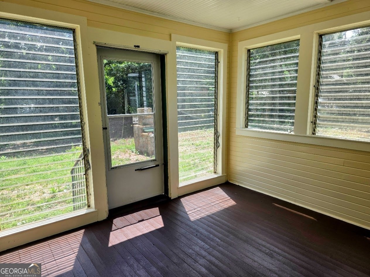 203 Dallas Drive Thomaston - Photo 11