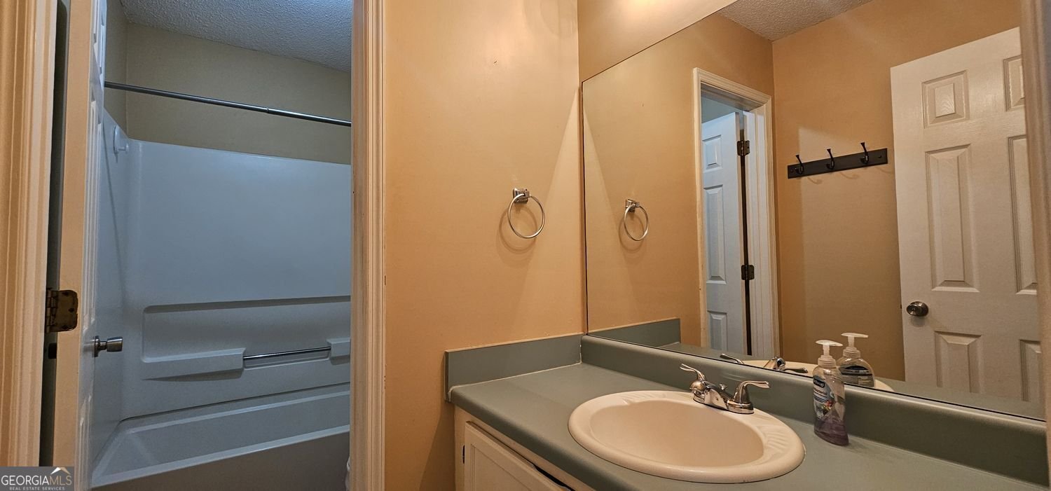 165 Water View Drive Stockbridge - Photo 21