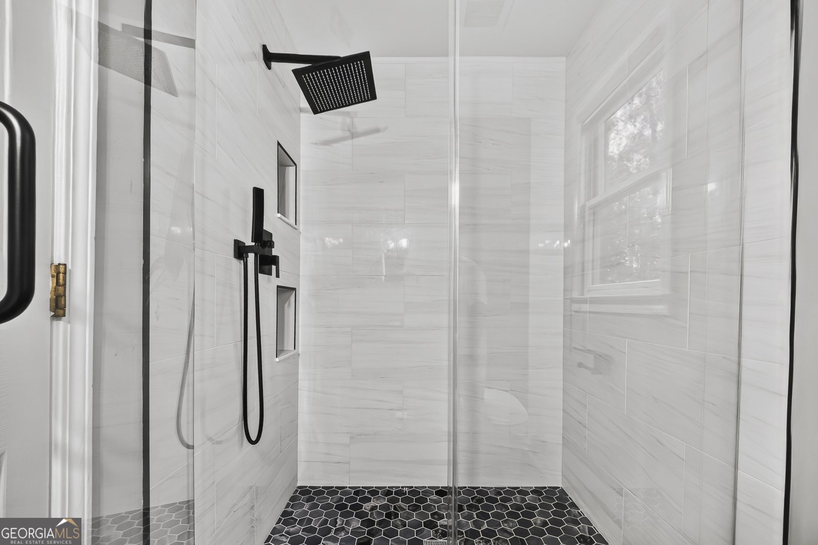 6235 Germantown Drive Flowery Branch - Photo 22
