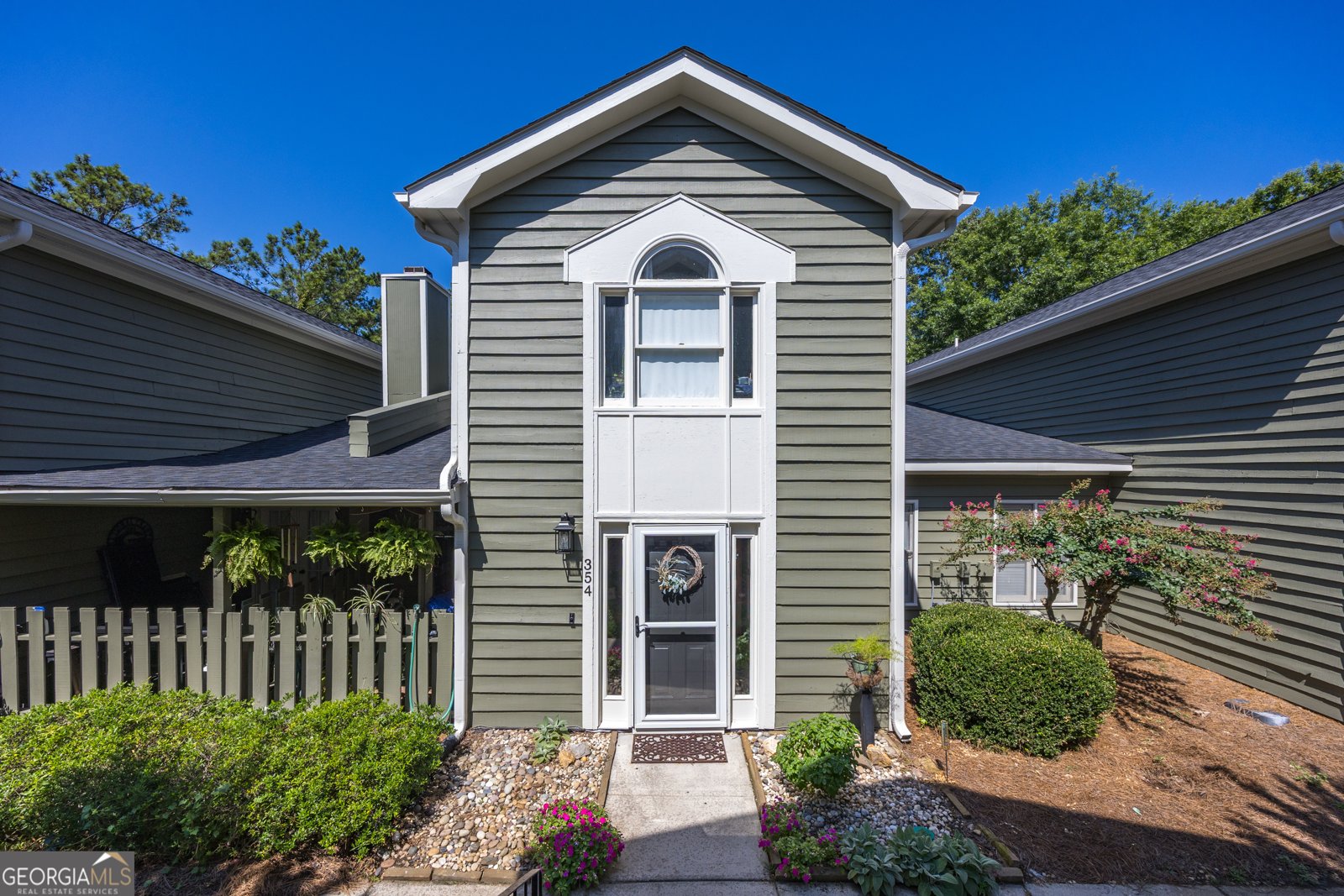 354 River Pointe Drive Macon - main photo