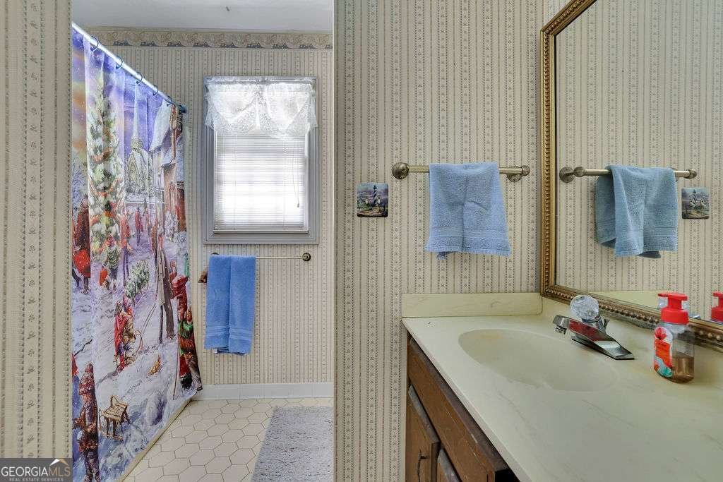 1339 Saint Michaels Court Lilburn - Photo 14