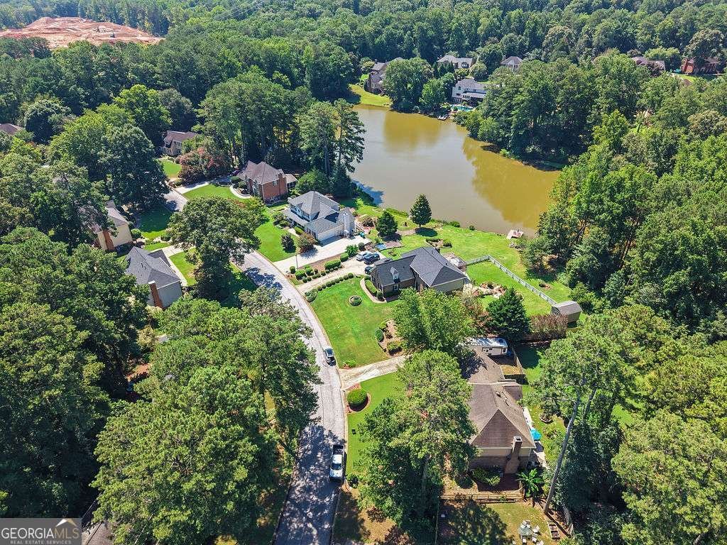 1339 Saint Michaels Court Lilburn - Photo 25