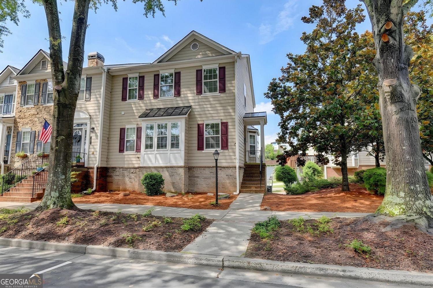 3761 Lake Point Boulevard Suwanee - main photo