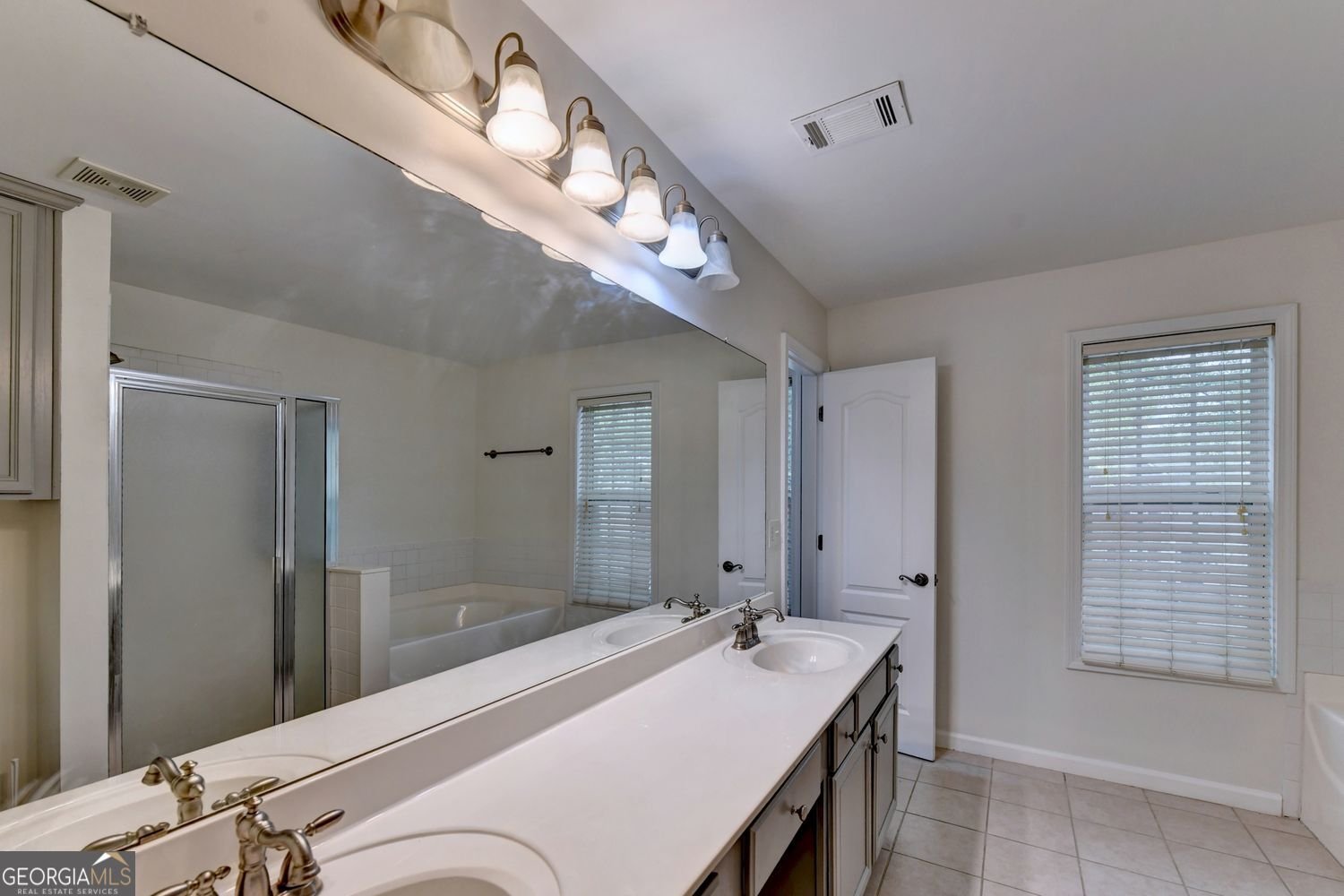 3761 Lake Point Boulevard Suwanee - Photo 32