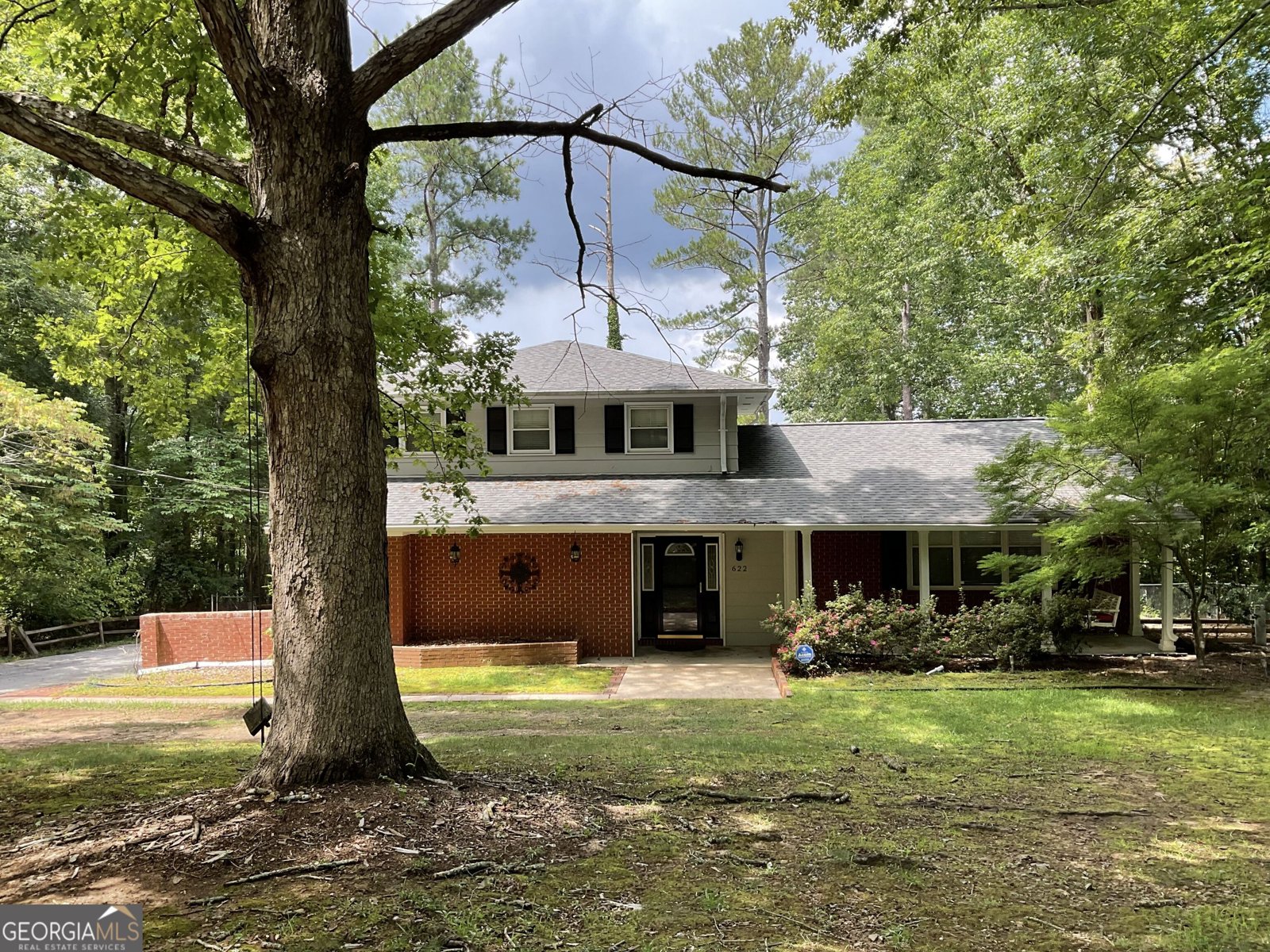 622 Pinecrest Drive Manchester - main photo