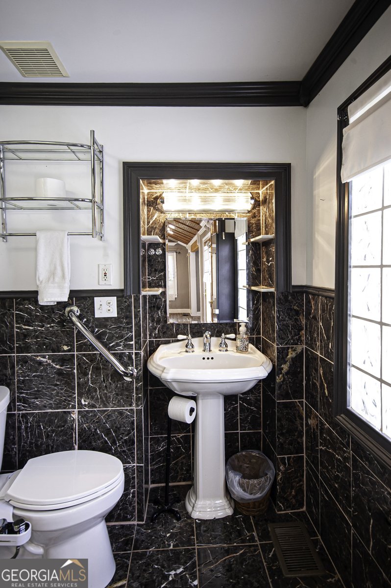 4585 Park Drive Stone Mountain - Photo 13