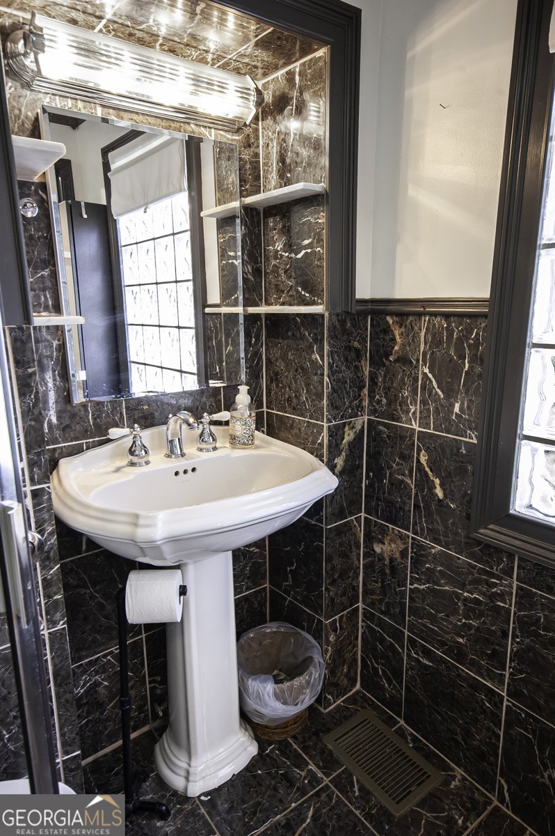 4585 Park Drive Stone Mountain - Photo 15