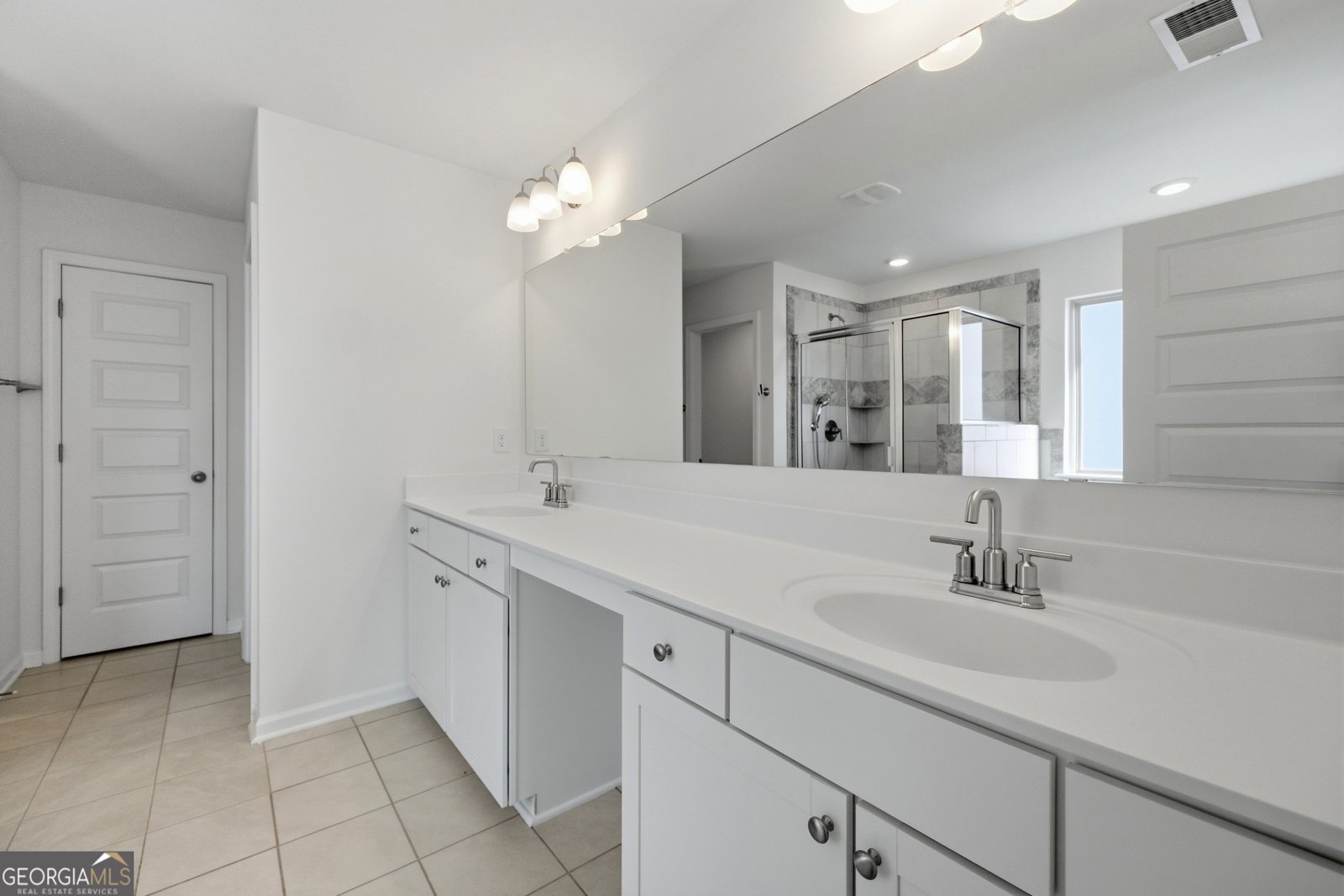1221 Hawthorne Circle Madison - Photo 24