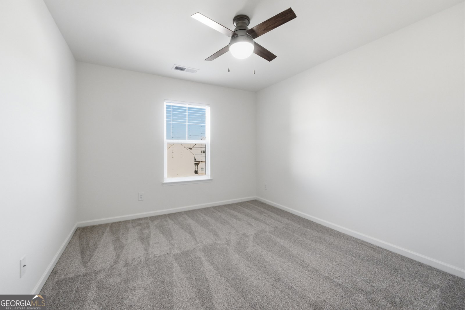 1221 Hawthorne Circle Madison - Photo 32