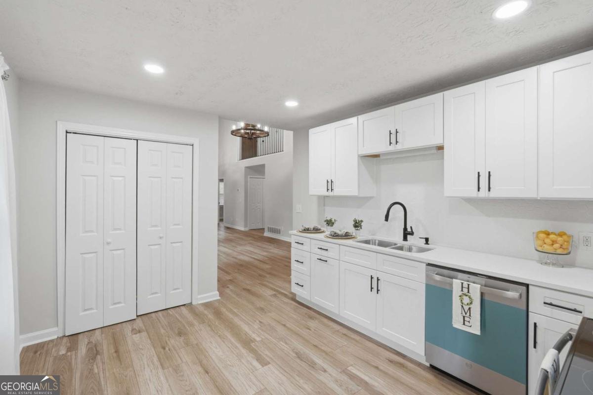 5139 Merry Lane Gainesville - Photo 16