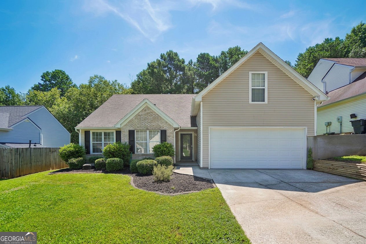 1077 Woodsong Pass Court Lawrenceville - main photo