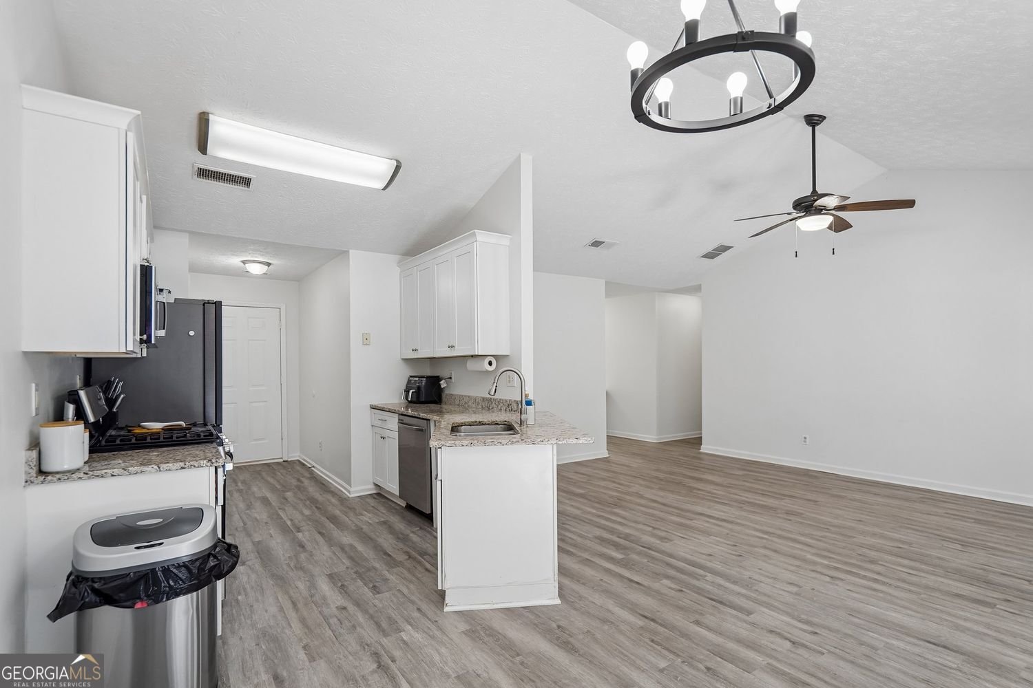1077 Woodsong Pass Court Lawrenceville - Photo 10