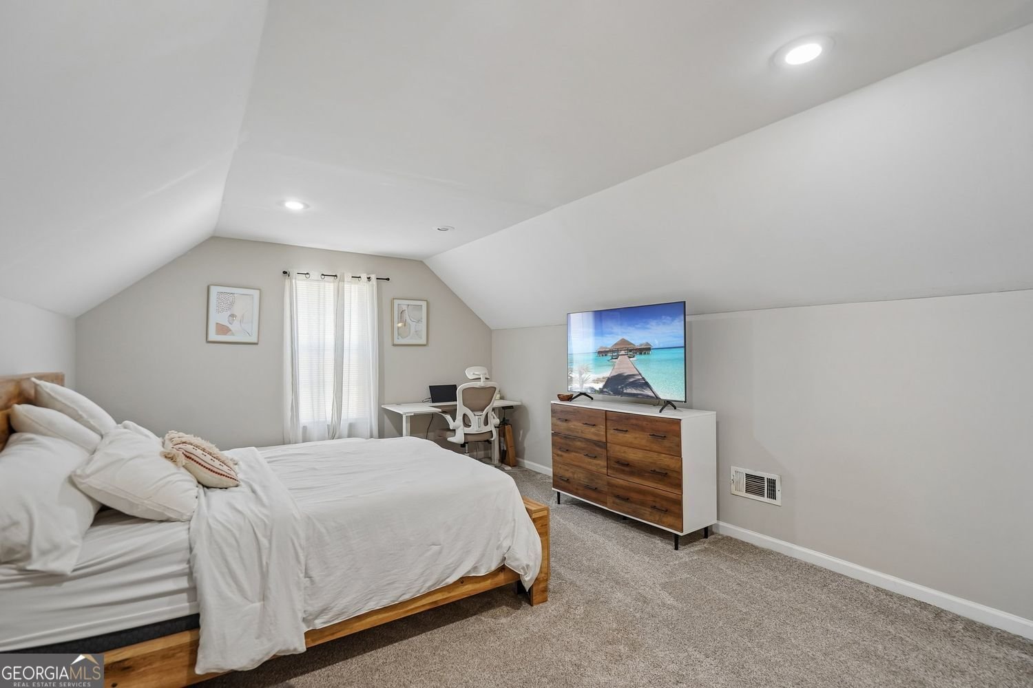 1077 Woodsong Pass Court Lawrenceville - Photo 16