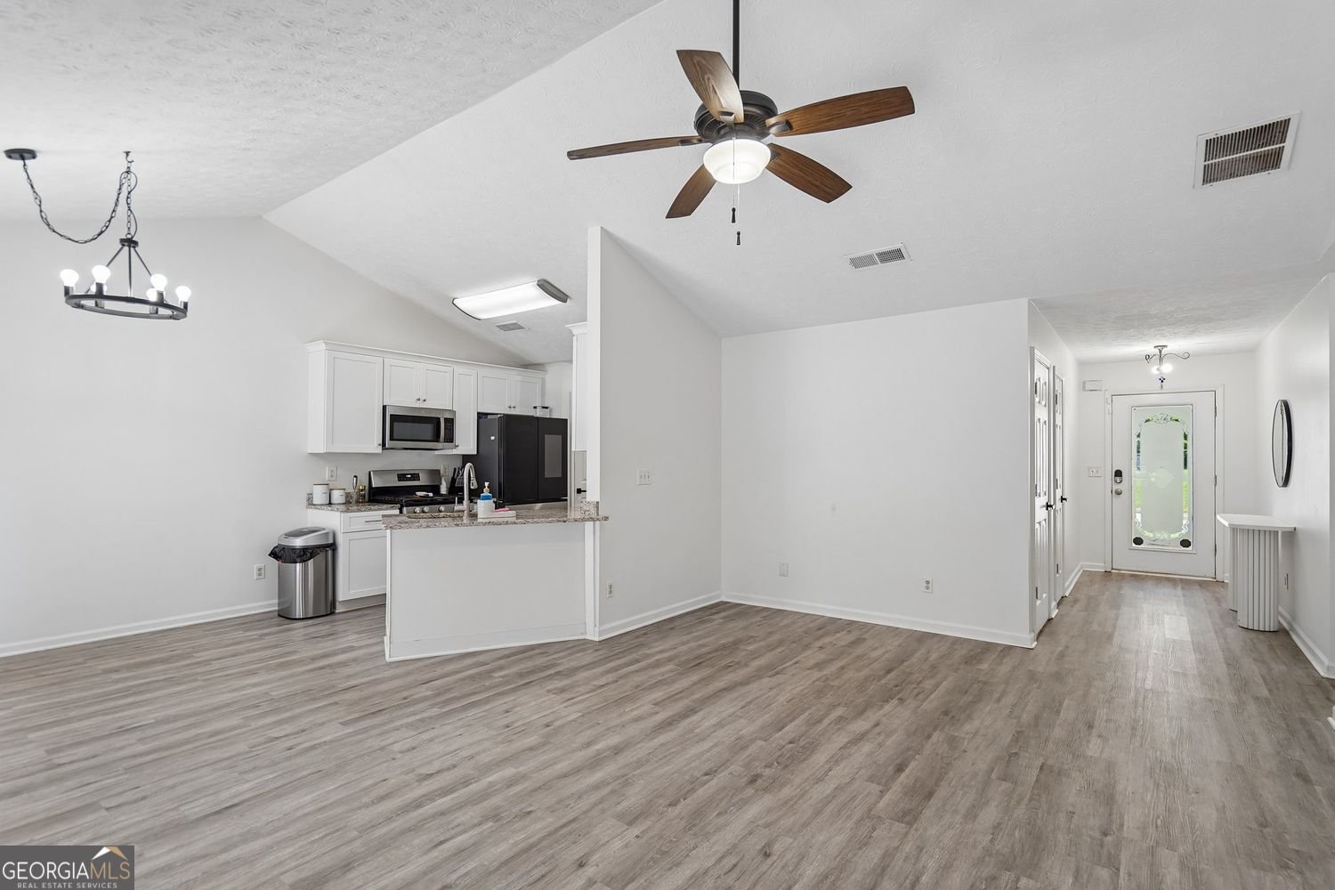 1077 Woodsong Pass Court Lawrenceville - Photo 9