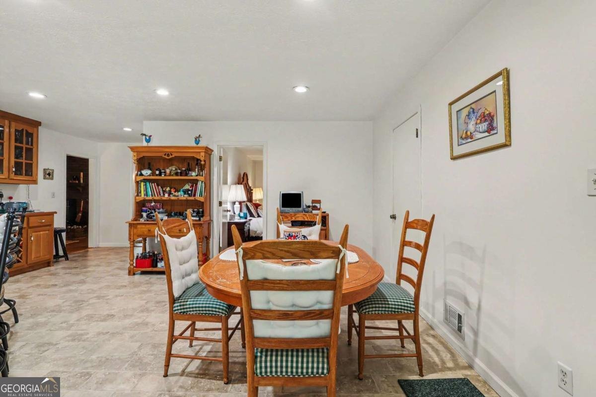 5256 Alexanders Lake Road Stockbridge - Photo 14