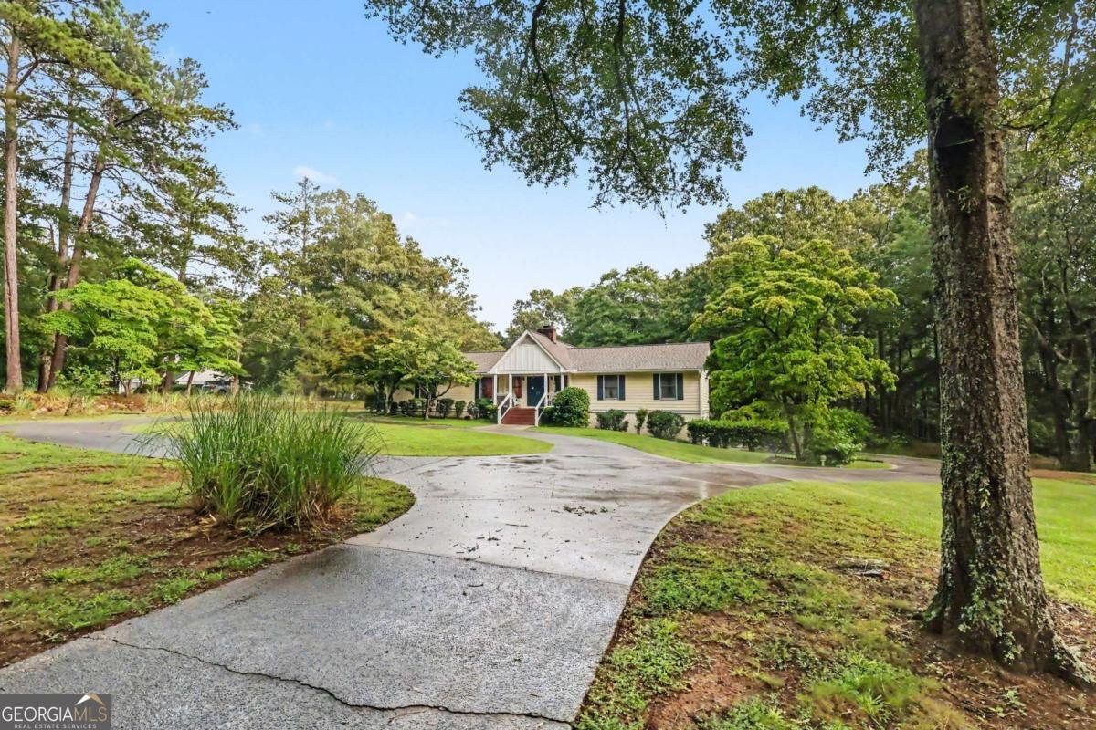 5256 Alexanders Lake Road Stockbridge - Photo 3