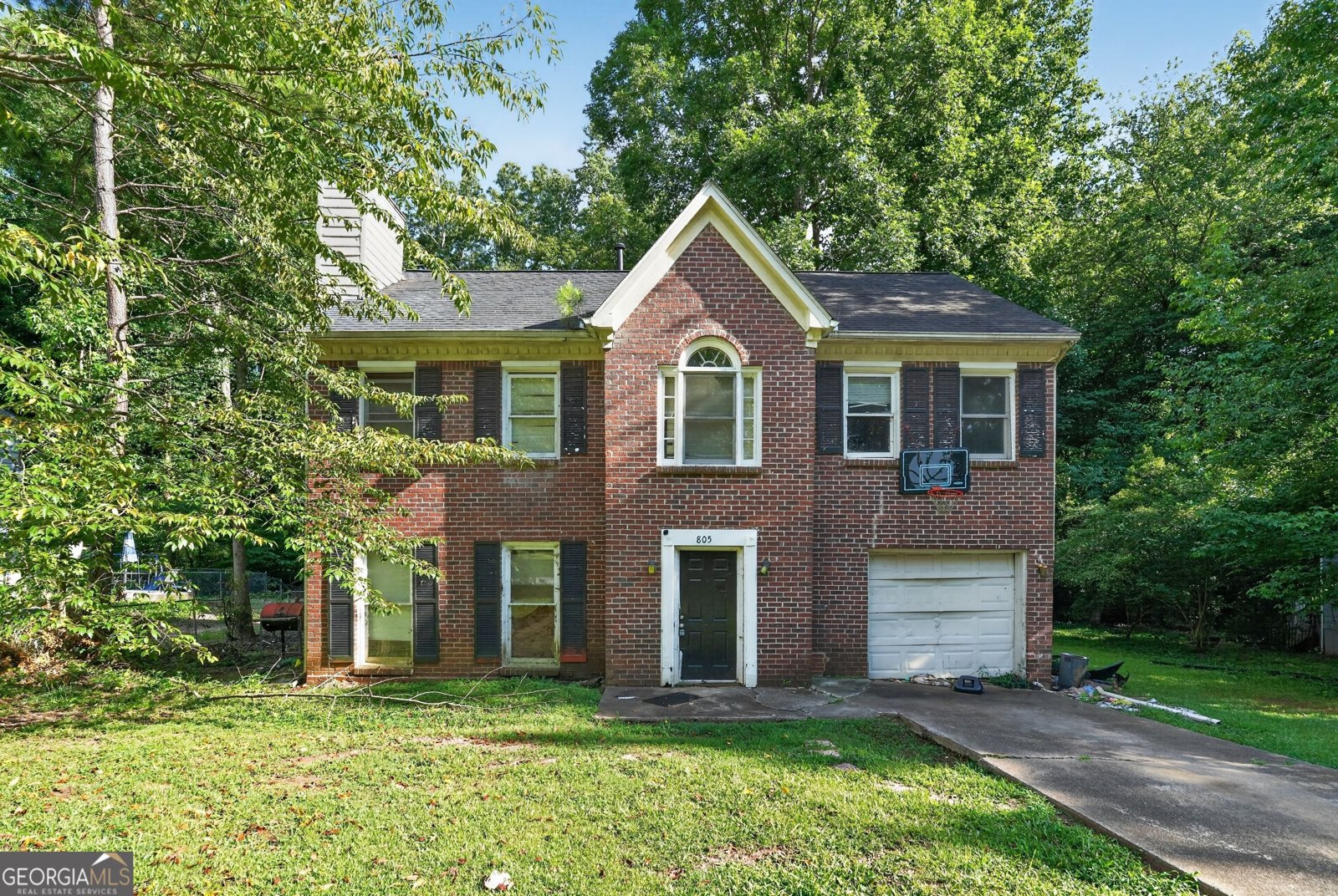 805 Greenhedge Drive Stone Mountain - main photo
