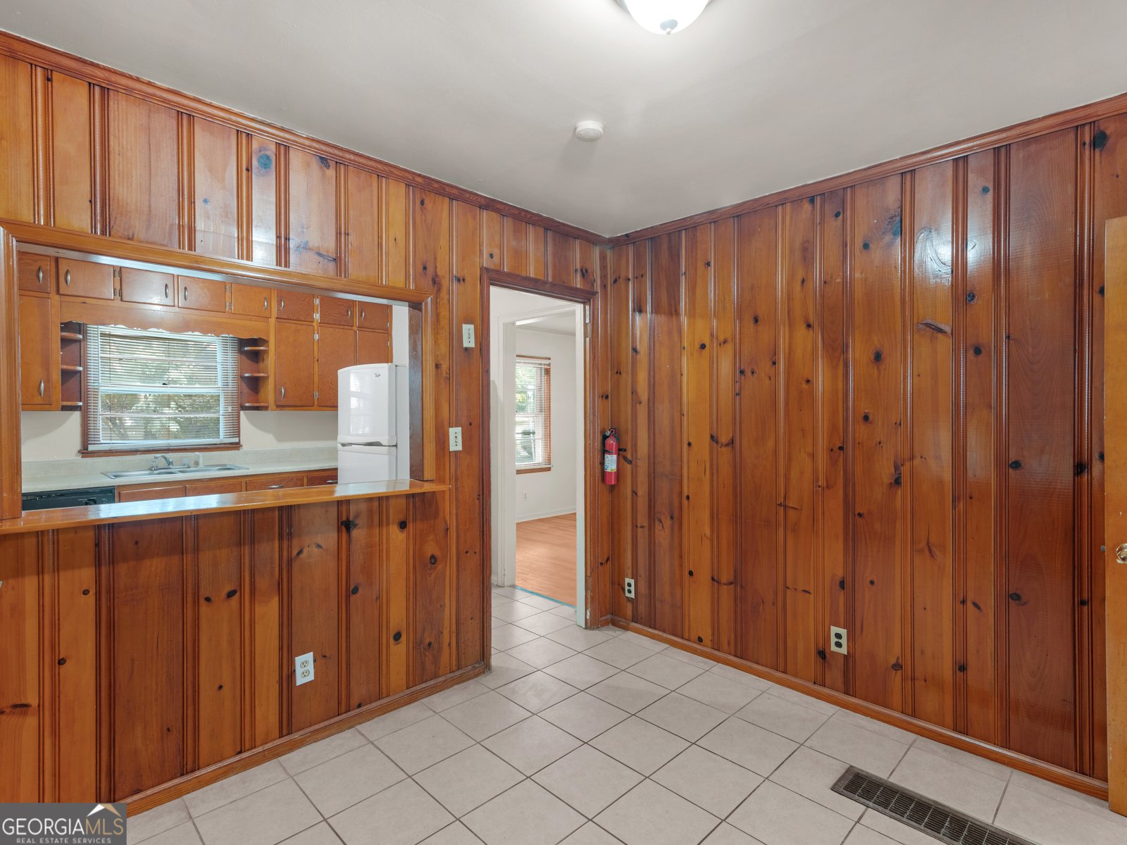 895 Laurel Street Forest Park - Photo 11