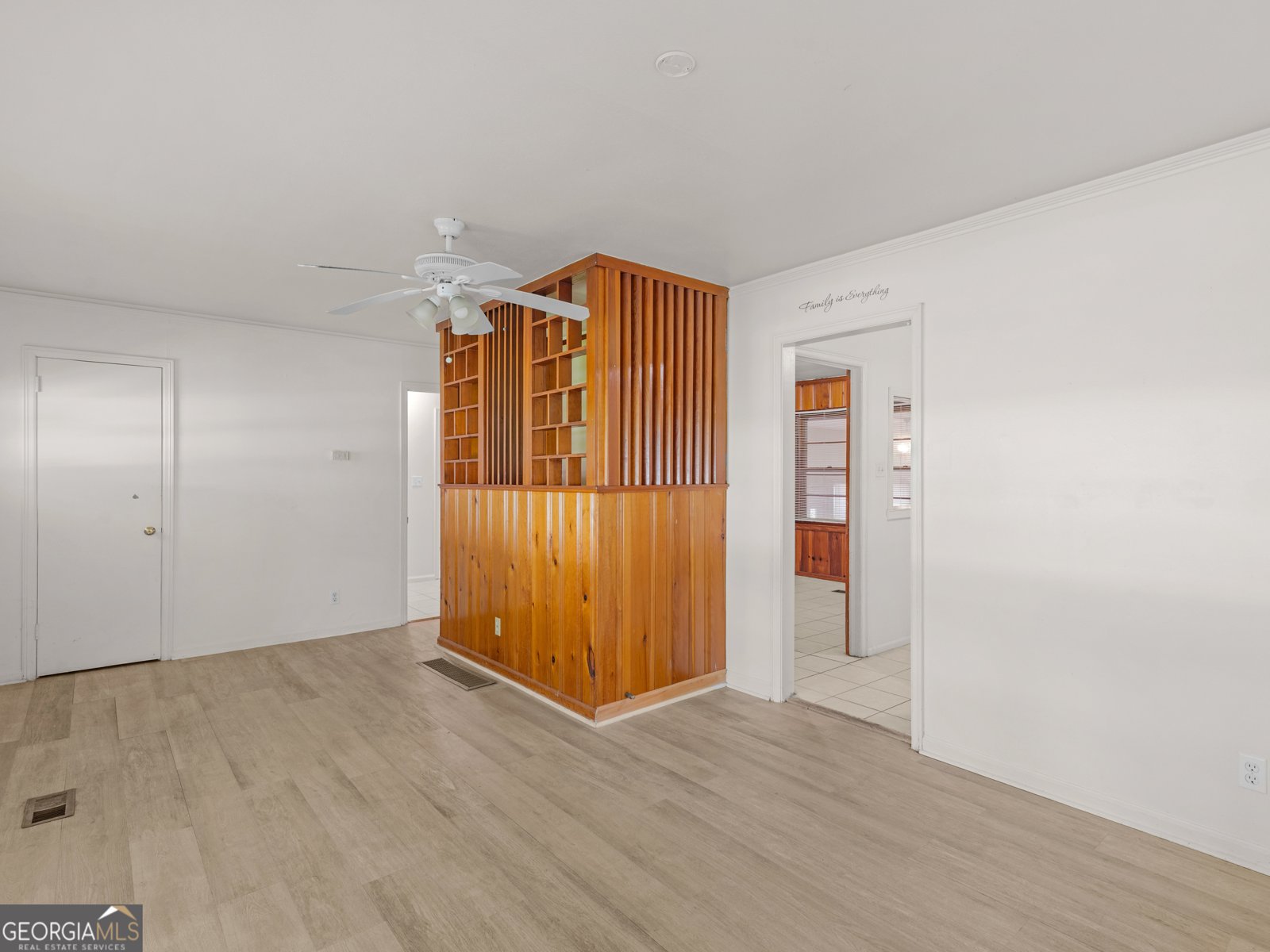 895 Laurel Street Forest Park - Photo 2