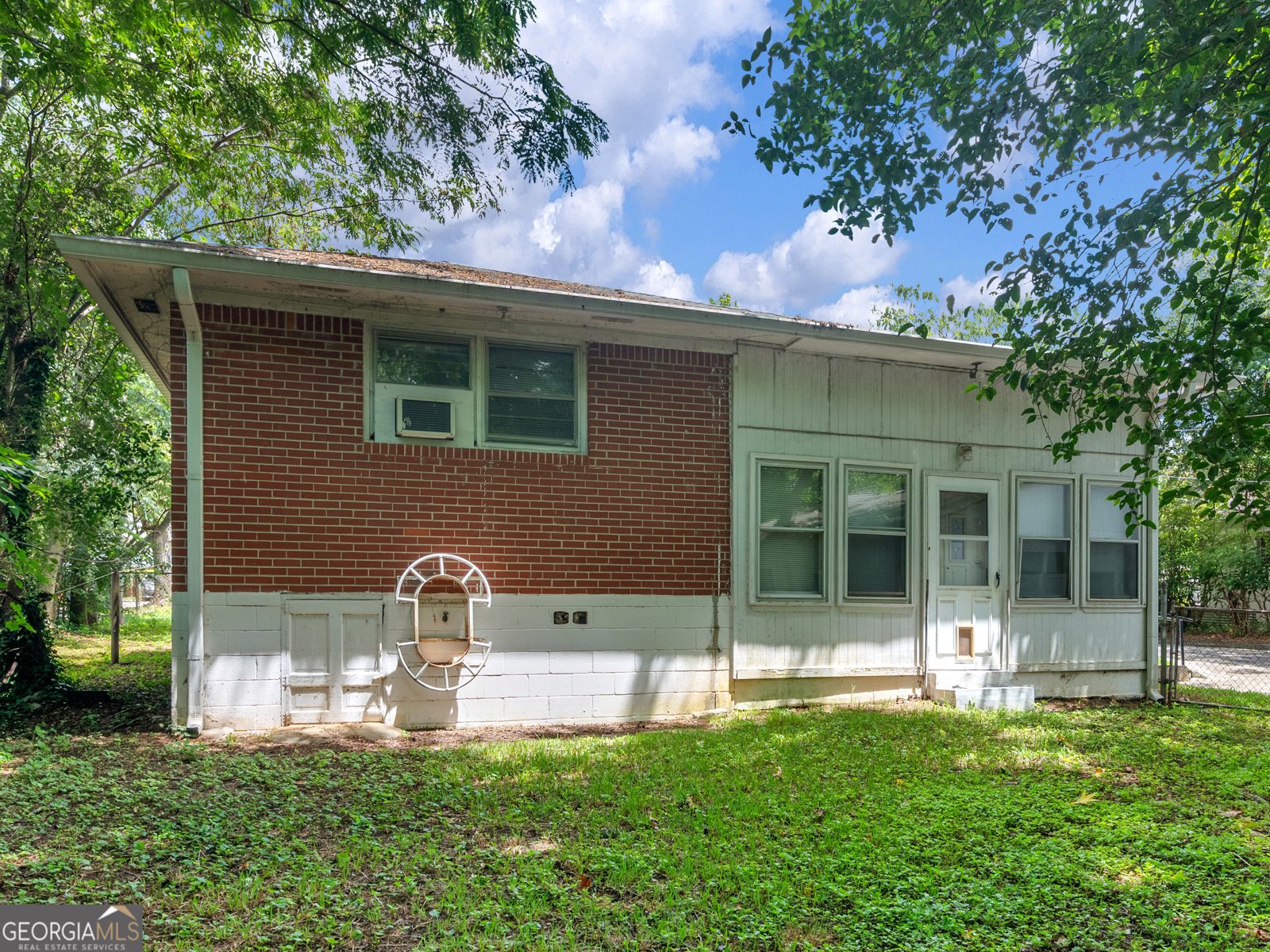 895 Laurel Street Forest Park - Photo 24