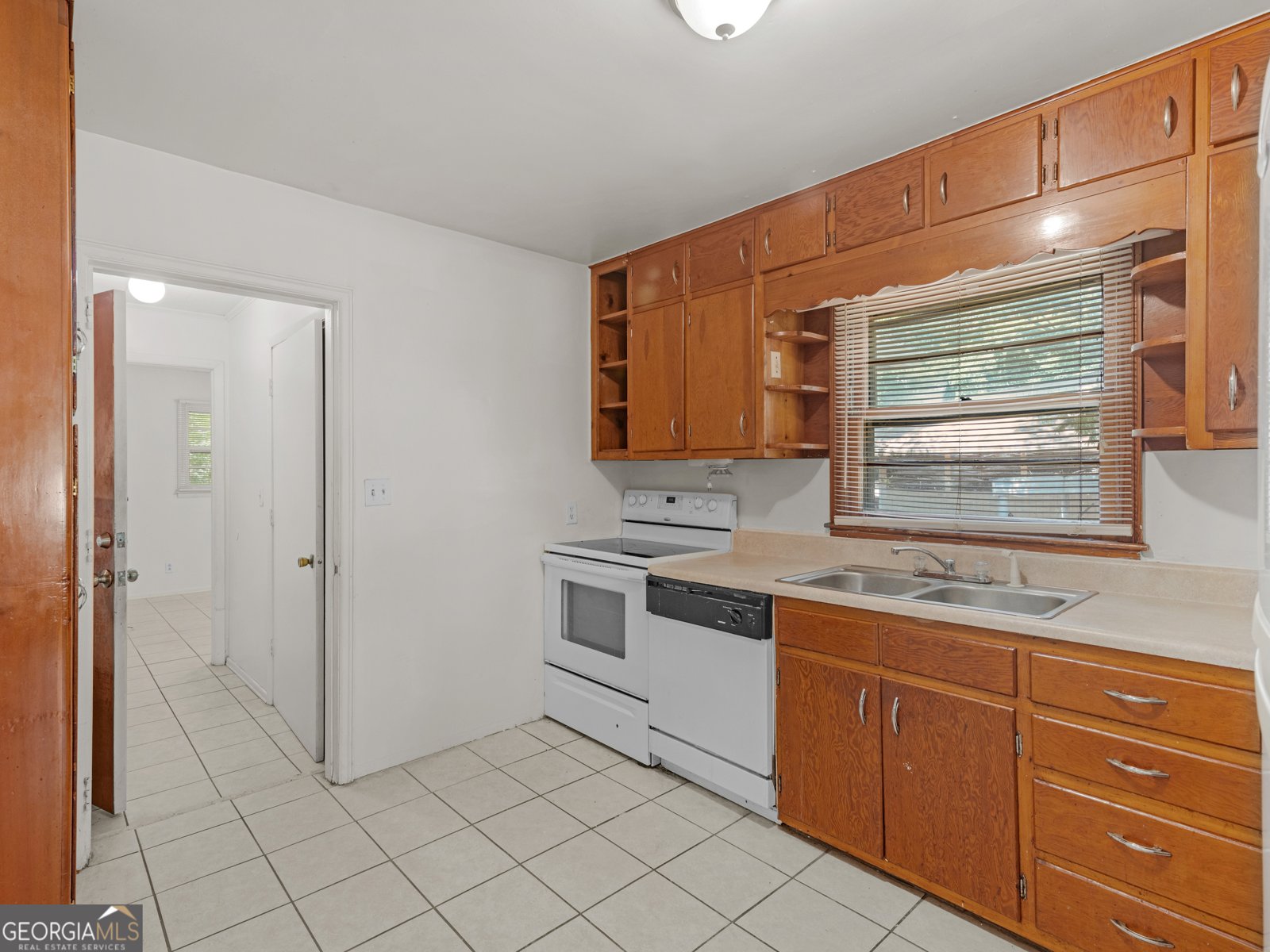 895 Laurel Street Forest Park - Photo 5