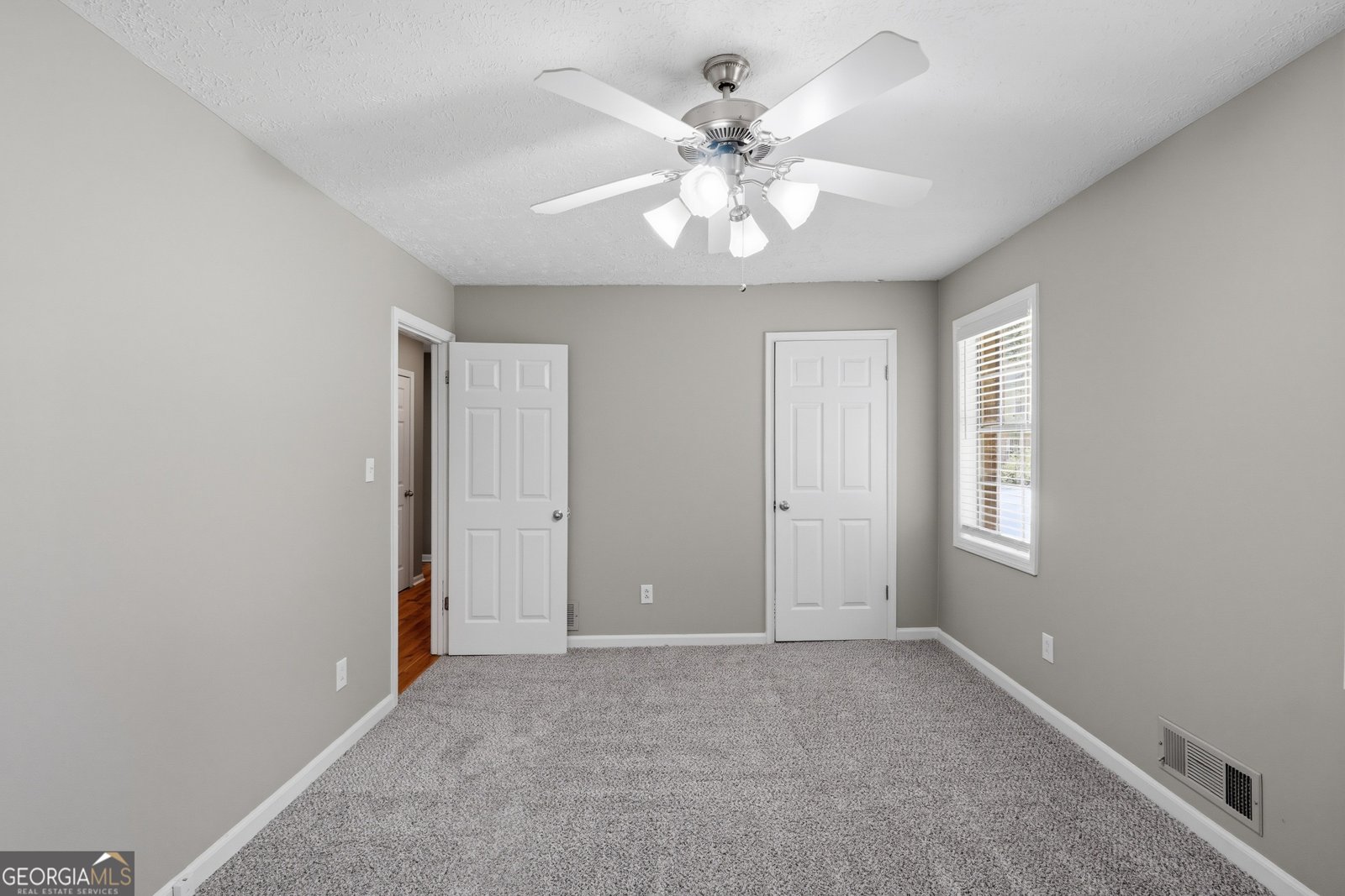 639 Cedrick Lane Stone Mountain - Photo 16