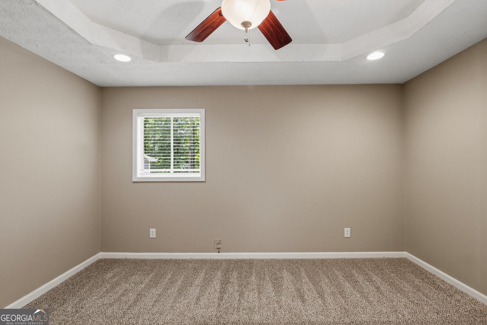639 Cedrick Lane Stone Mountain - Photo 18