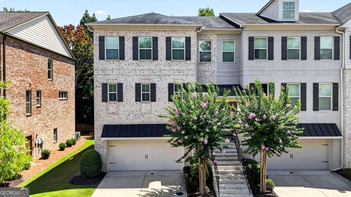 9013 Woodland Trail Alpharetta - main photo