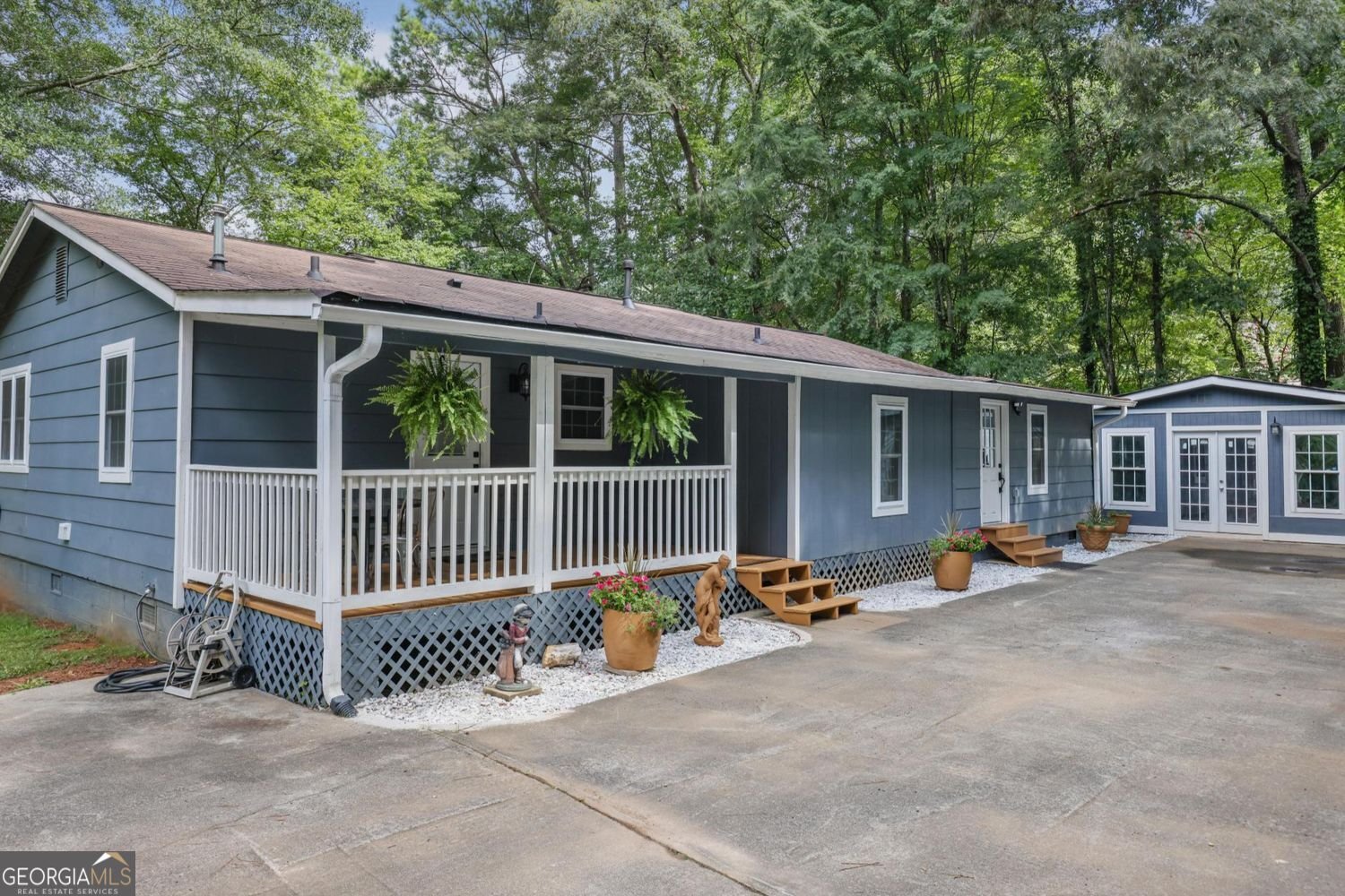 2866 Loring Road Kennesaw - main photo