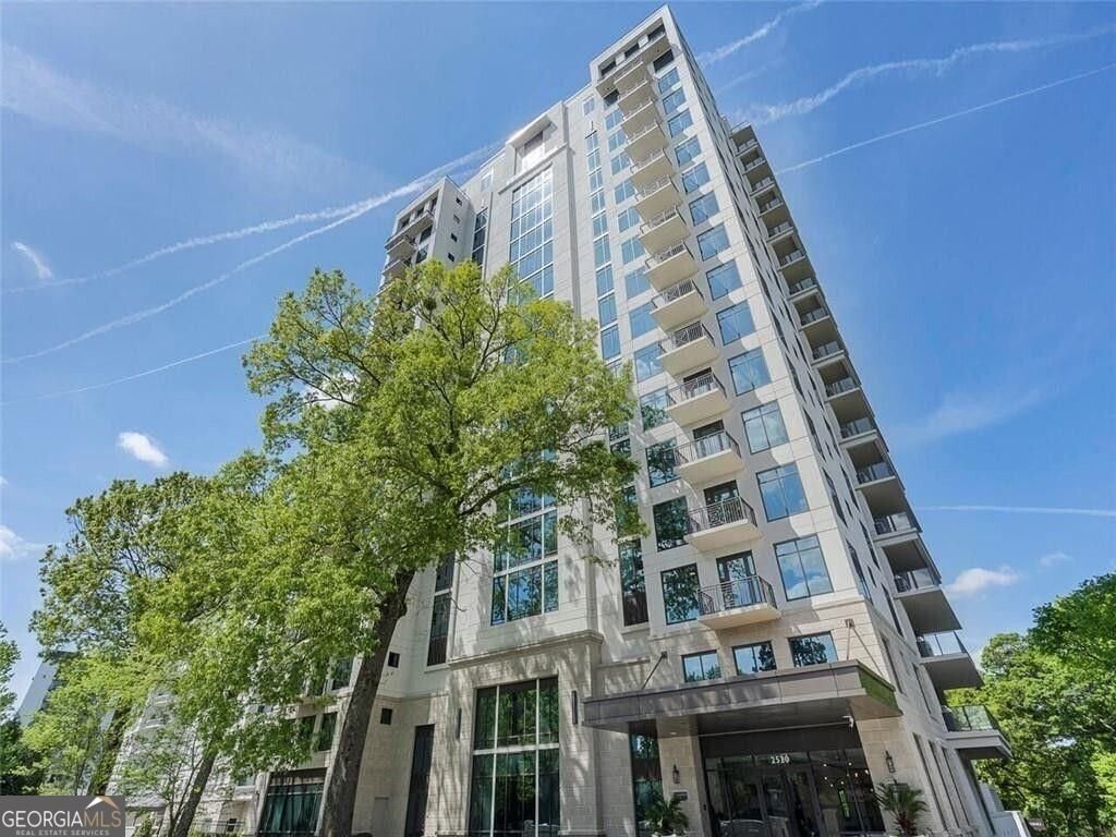 2520 Peachtree Road Atlanta - main photo