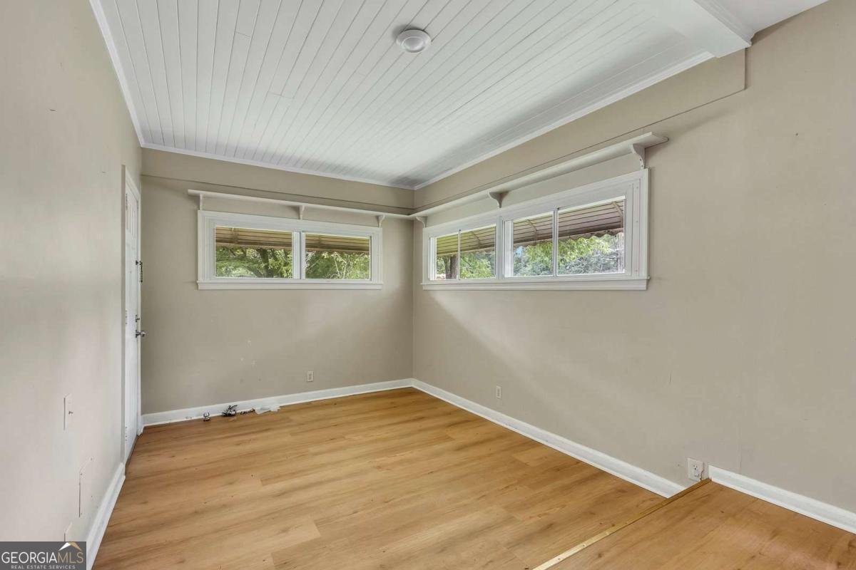 170 Mathews Circle Marietta - Photo 7