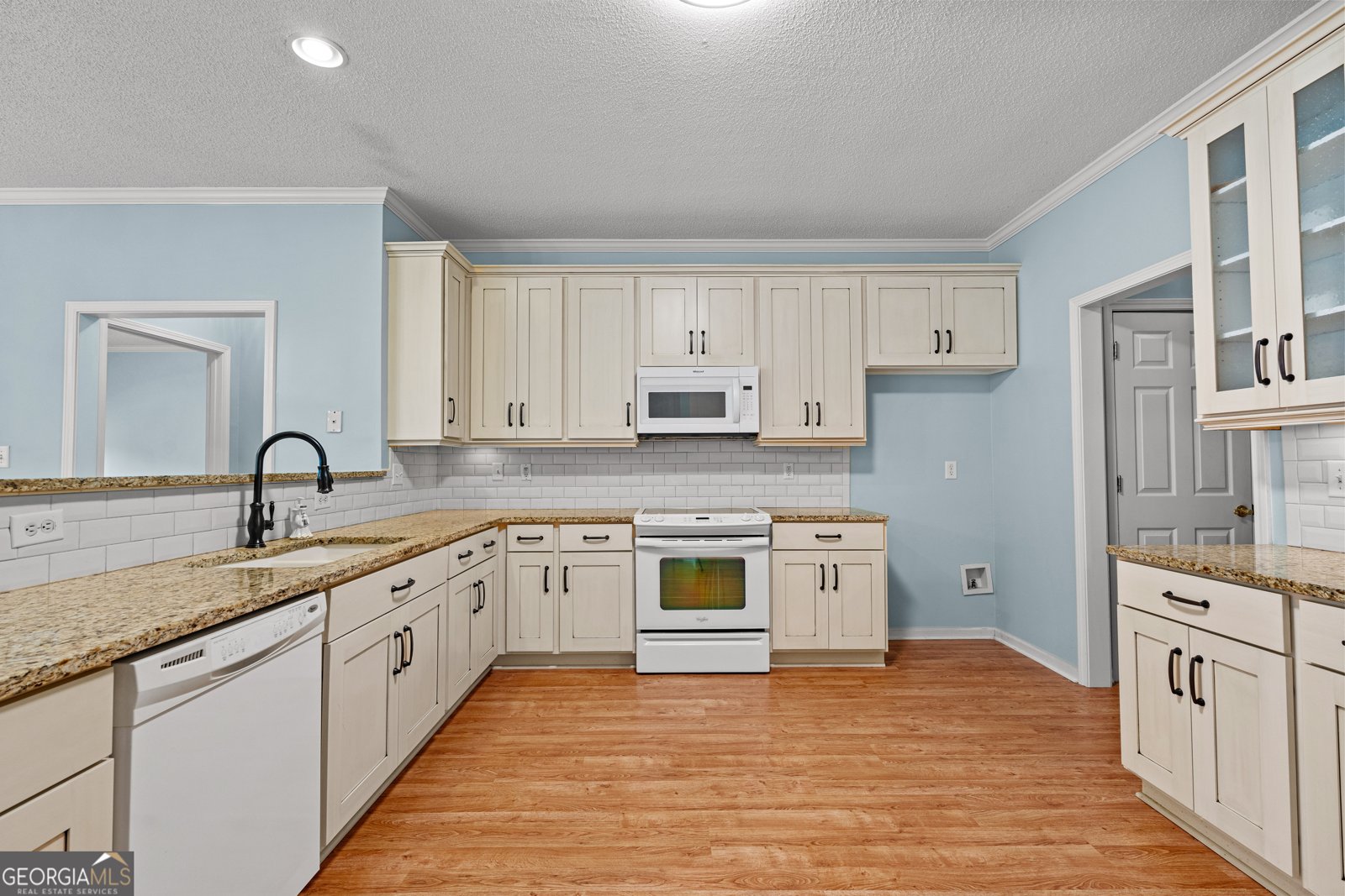 155 Biltmore Drive Fayetteville - Photo 8
