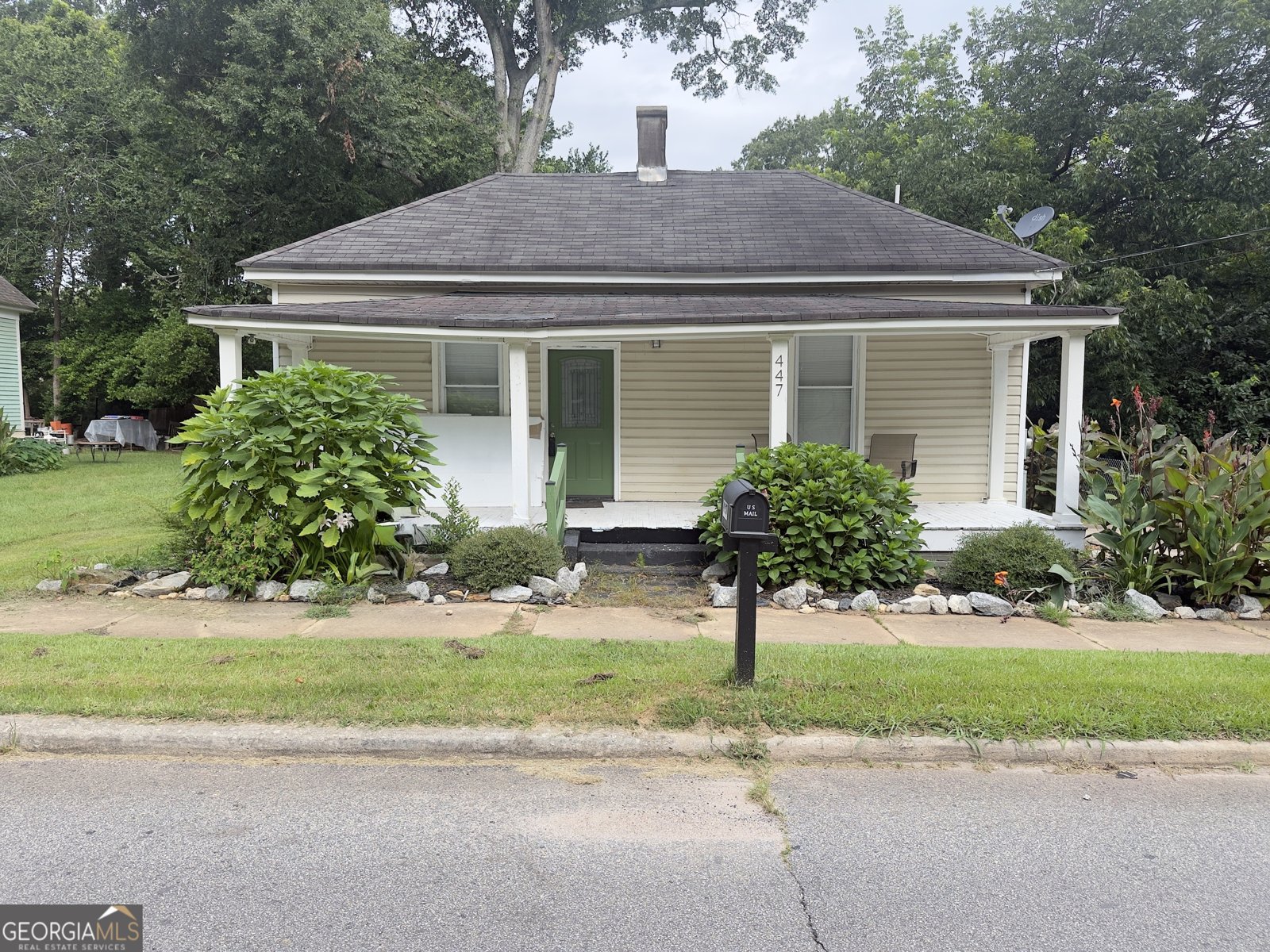 447 9th Street Griffin - main photo