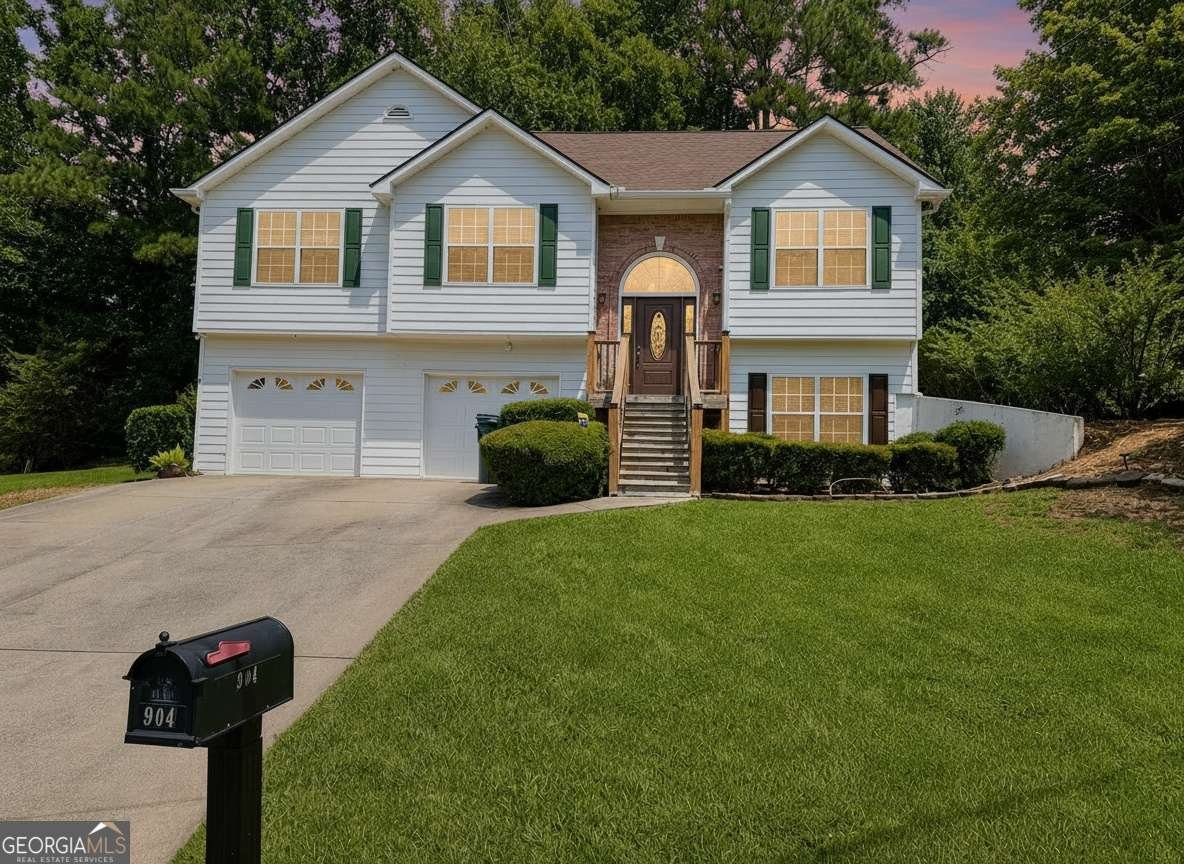 904 Pointers Way Lawrenceville - main photo