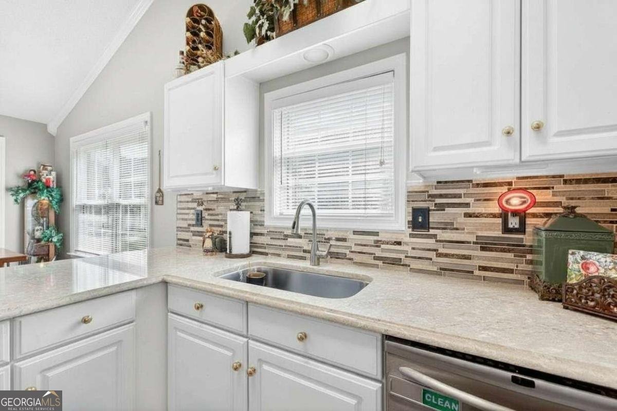 904 Pointers Way Lawrenceville - Photo 8