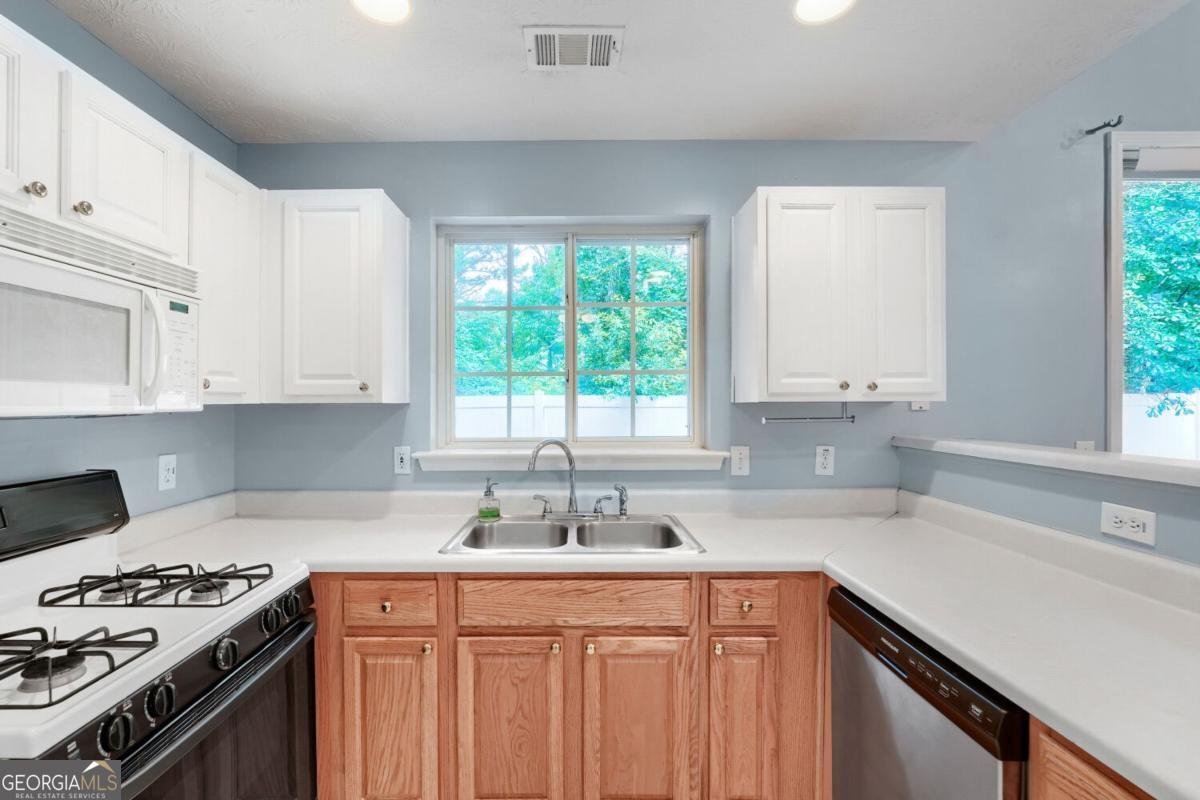 1277 Oaks Way Woodstock - Photo 14