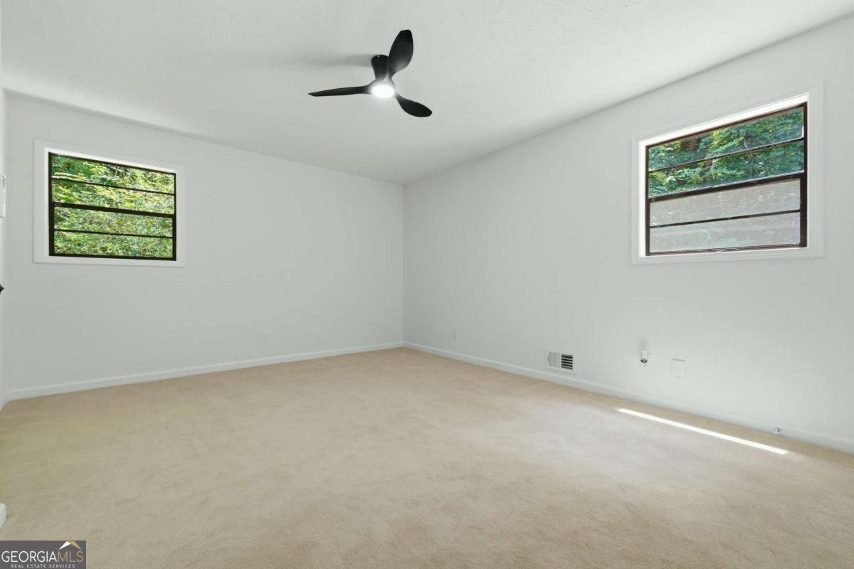 411 Hunters Lane Woodstock - Photo 15